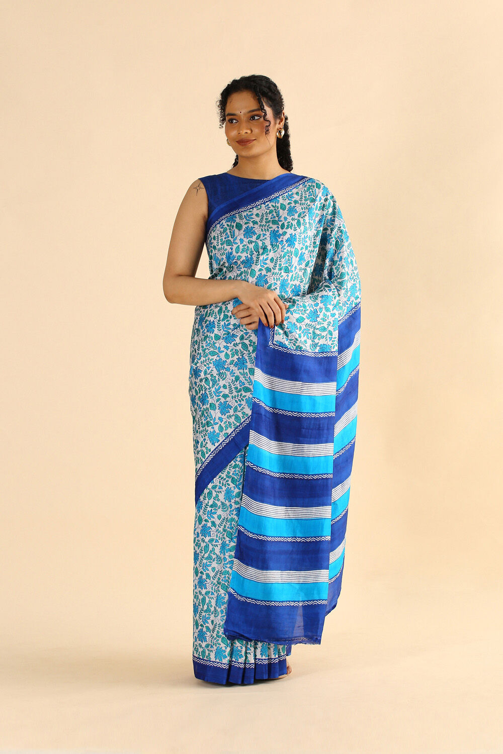 Blue Pure Silk Printed Saree image number null