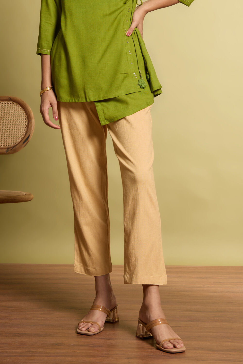 Beige Woven Viscose Trouser image number null