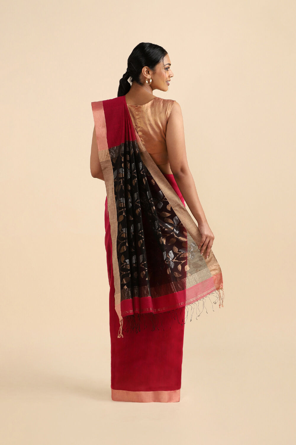 Dark Pink Pure Silk Cotton Bengal Saree image number null