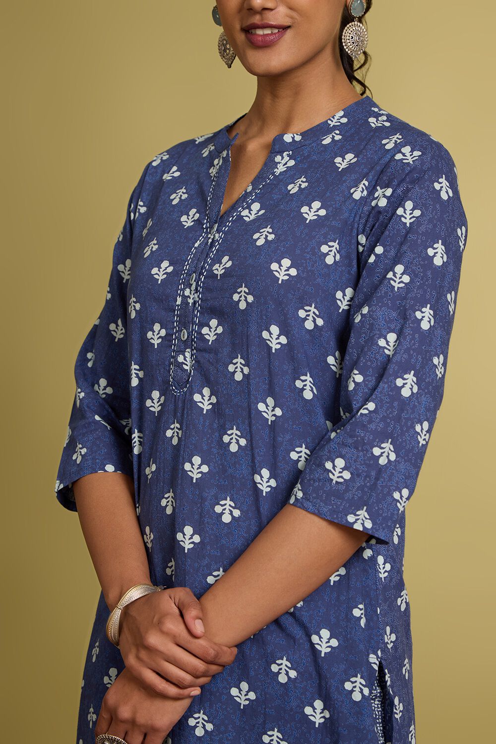 Blue Screen Printed Pure Cotton Kurta Set image number null