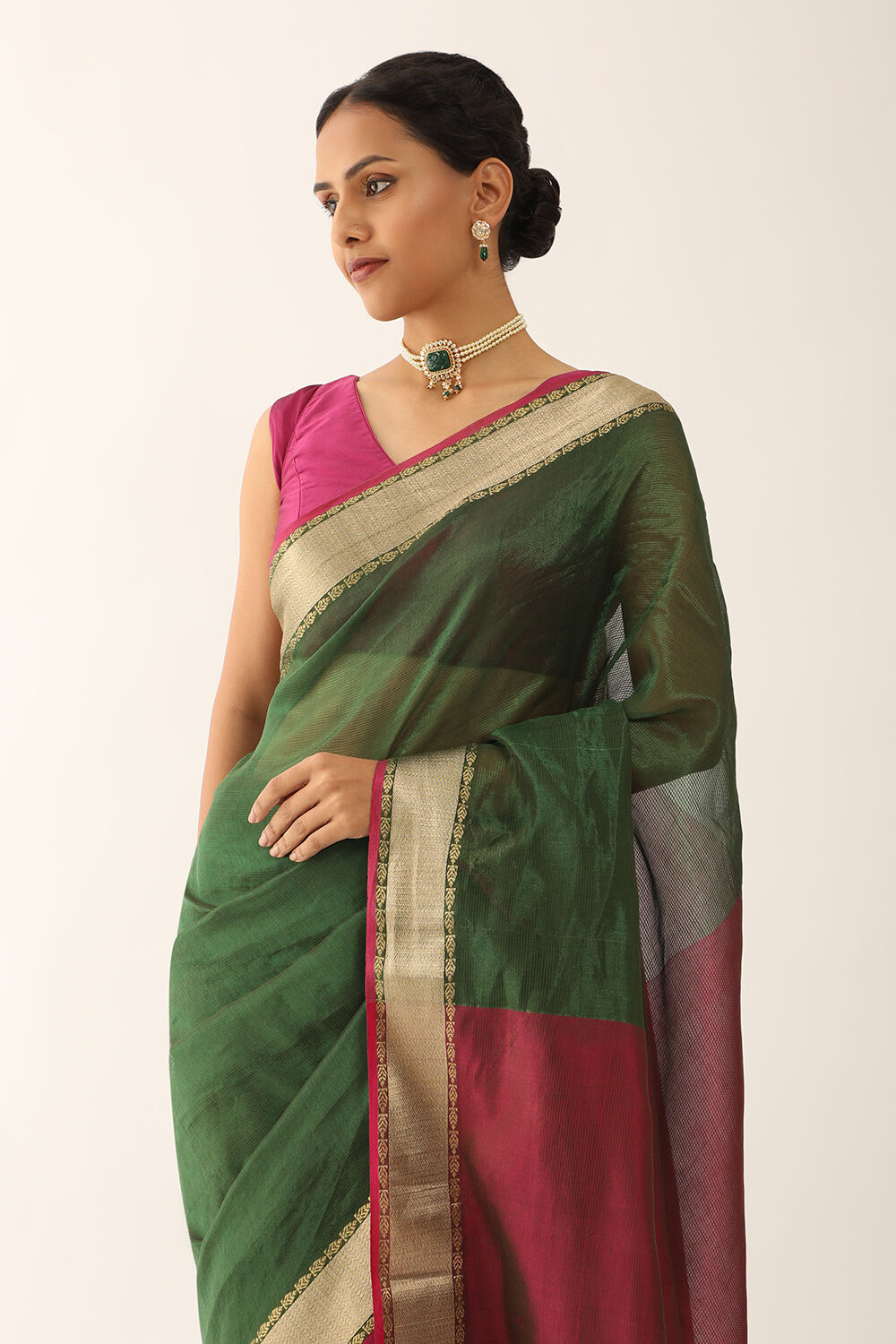 Dark Green Pure Tissue Silk Maheswari Saree image number null