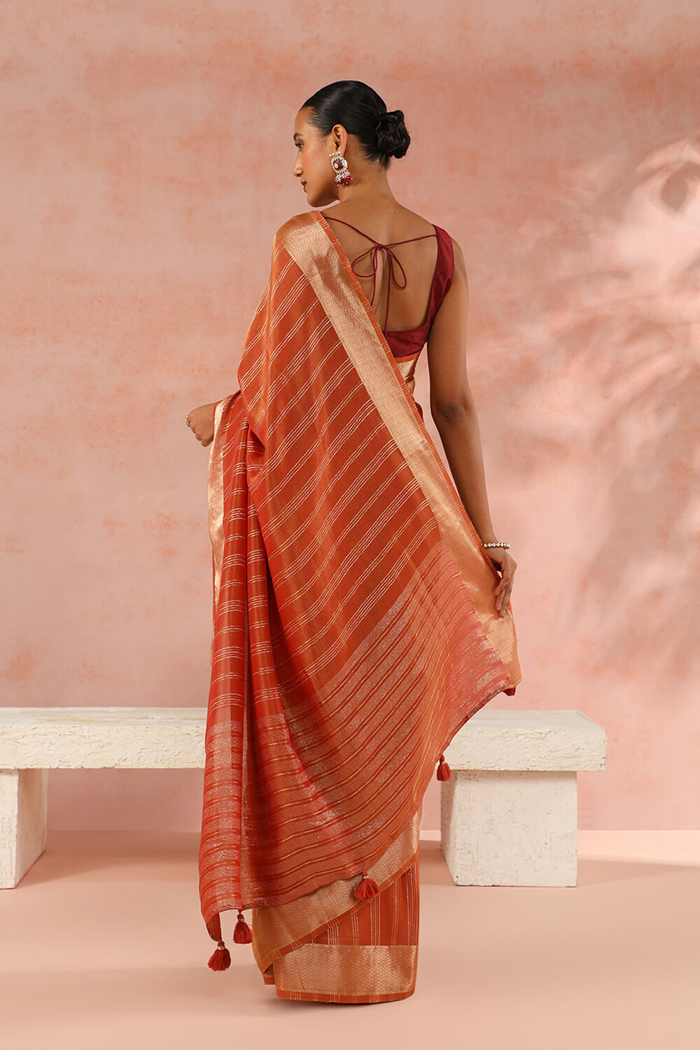 Orange Contemporary Viscose Tissue Woven Saree image number null