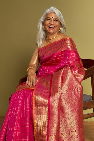 Dark Pink Woven Silk Gadwal Saree thumbnail image number null
