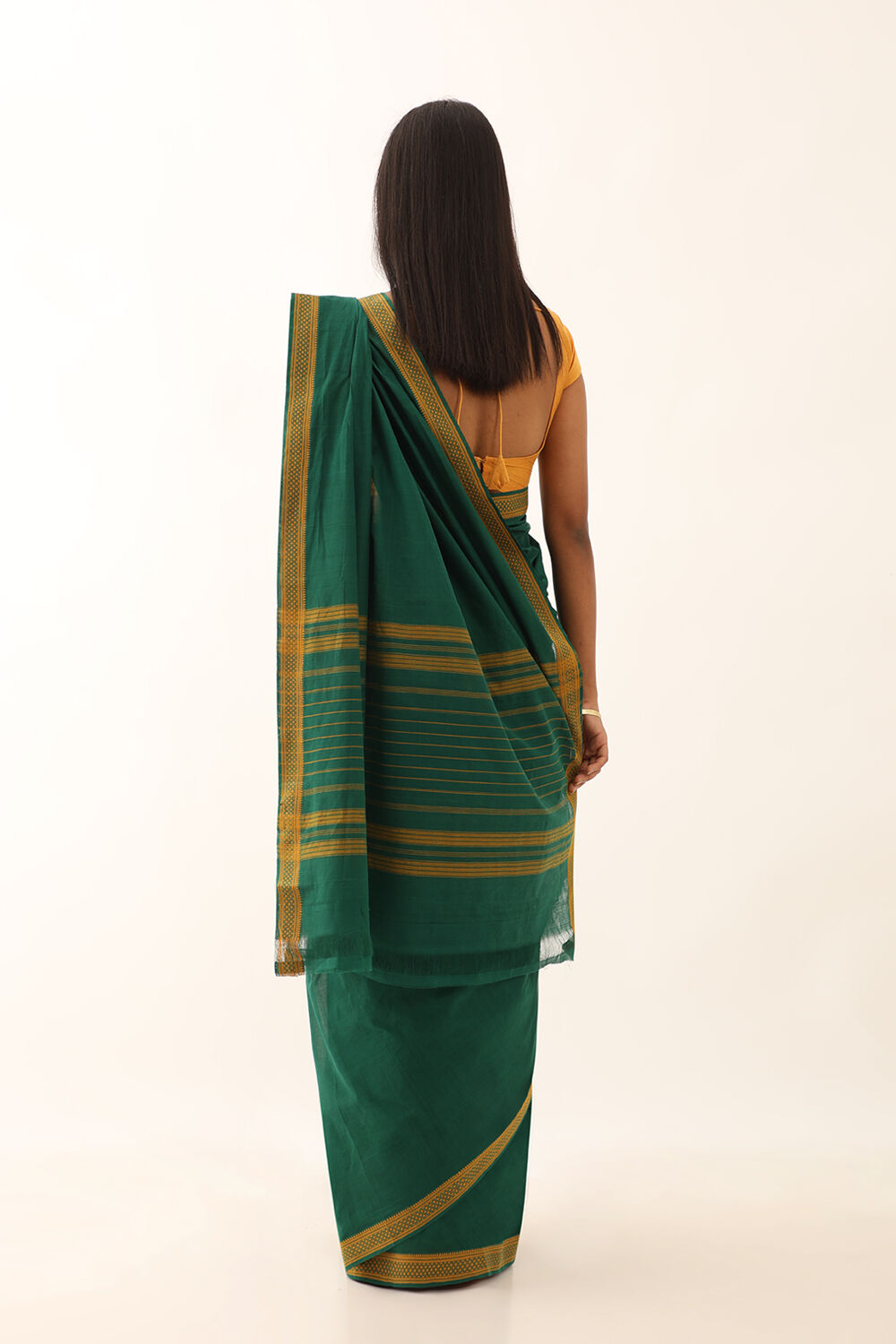 Dark Green Pure Cotton Woven Mangalgiri Saree image number null