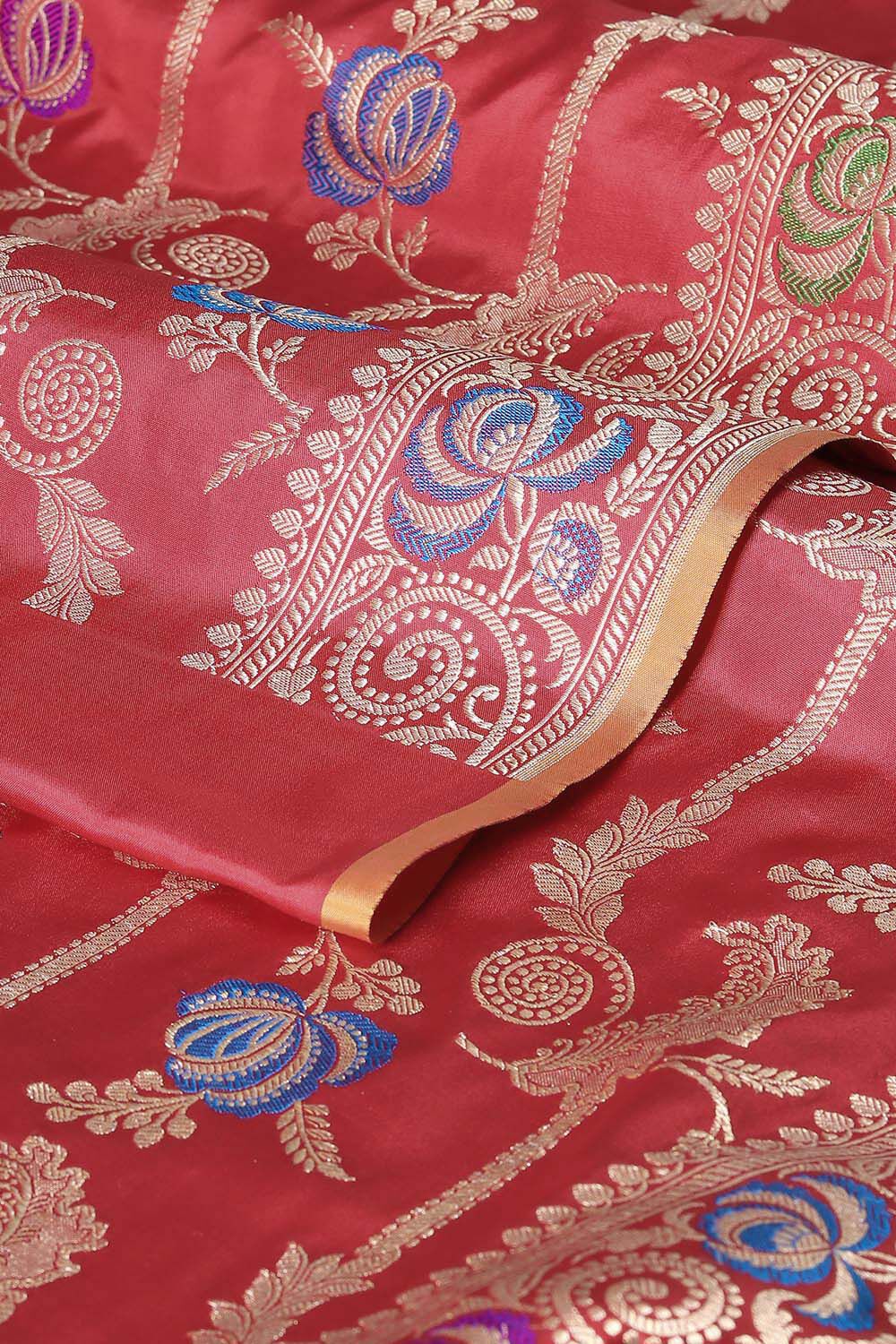 Red Pure Silk Kadwa Banarasi Saree image number null