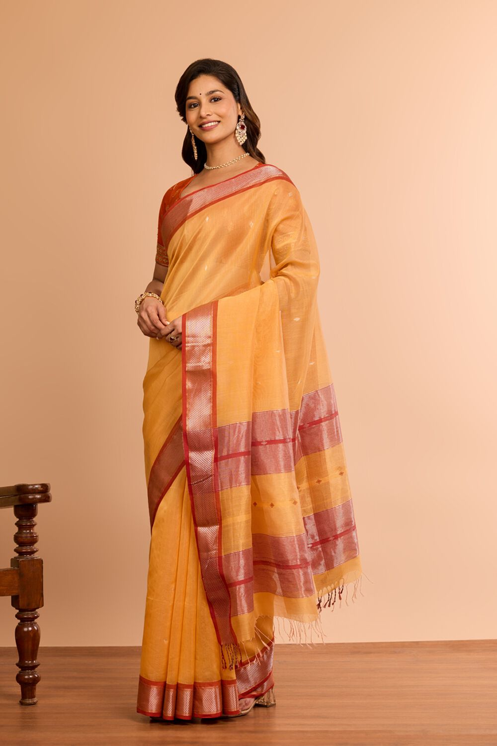 Light Orange Woven Pure Silk Cotton Maheshwari Saree image number null