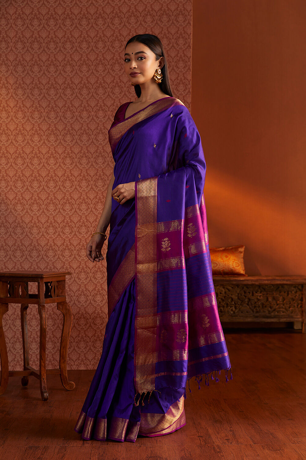 Purple Woven Silk Maheshwari Saree image number null