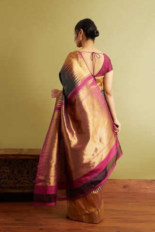 Dark Green Woven Pure Silk Kanjivaram Saree thumbnail image number null