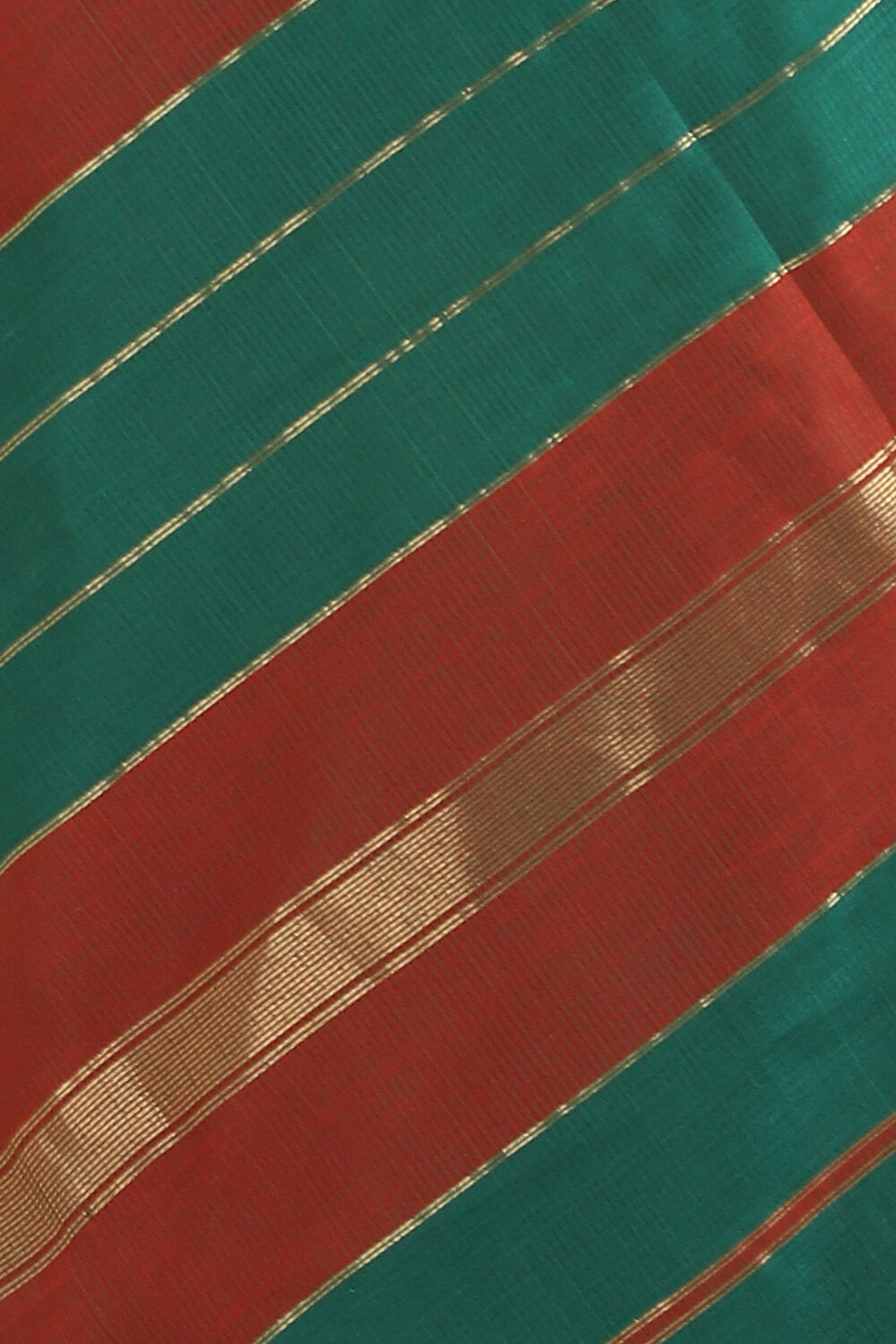 Dark Green Pure Silk Cotton Maheswari Saree image number null