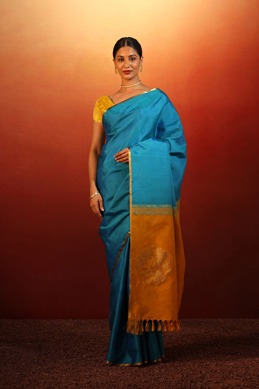 Blue Woven Pure Silk Kanjivaram Saree image number null
