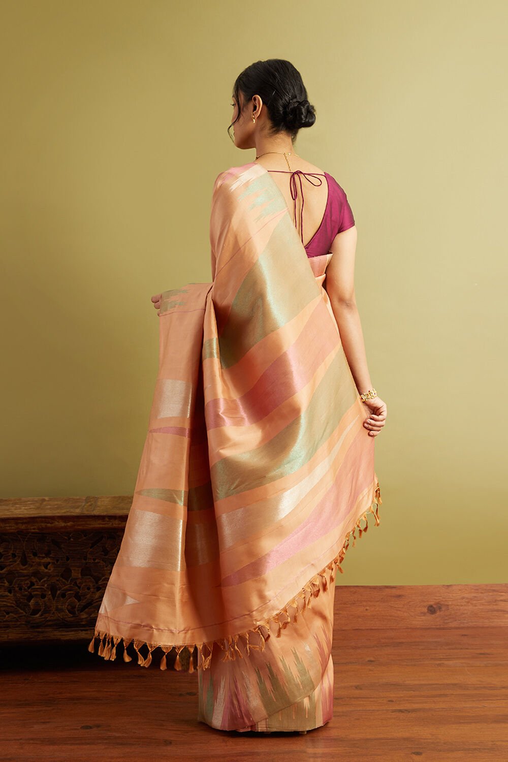 Beige Woven Pure Silk Kanjivaram Saree image number null