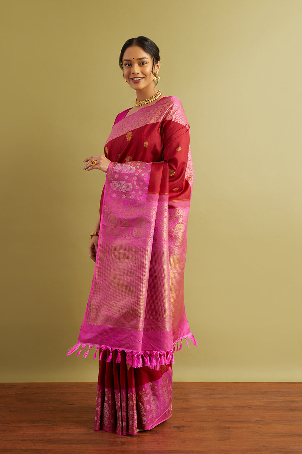 Red Woven Pure Silk Kanjivaram Saree image number null