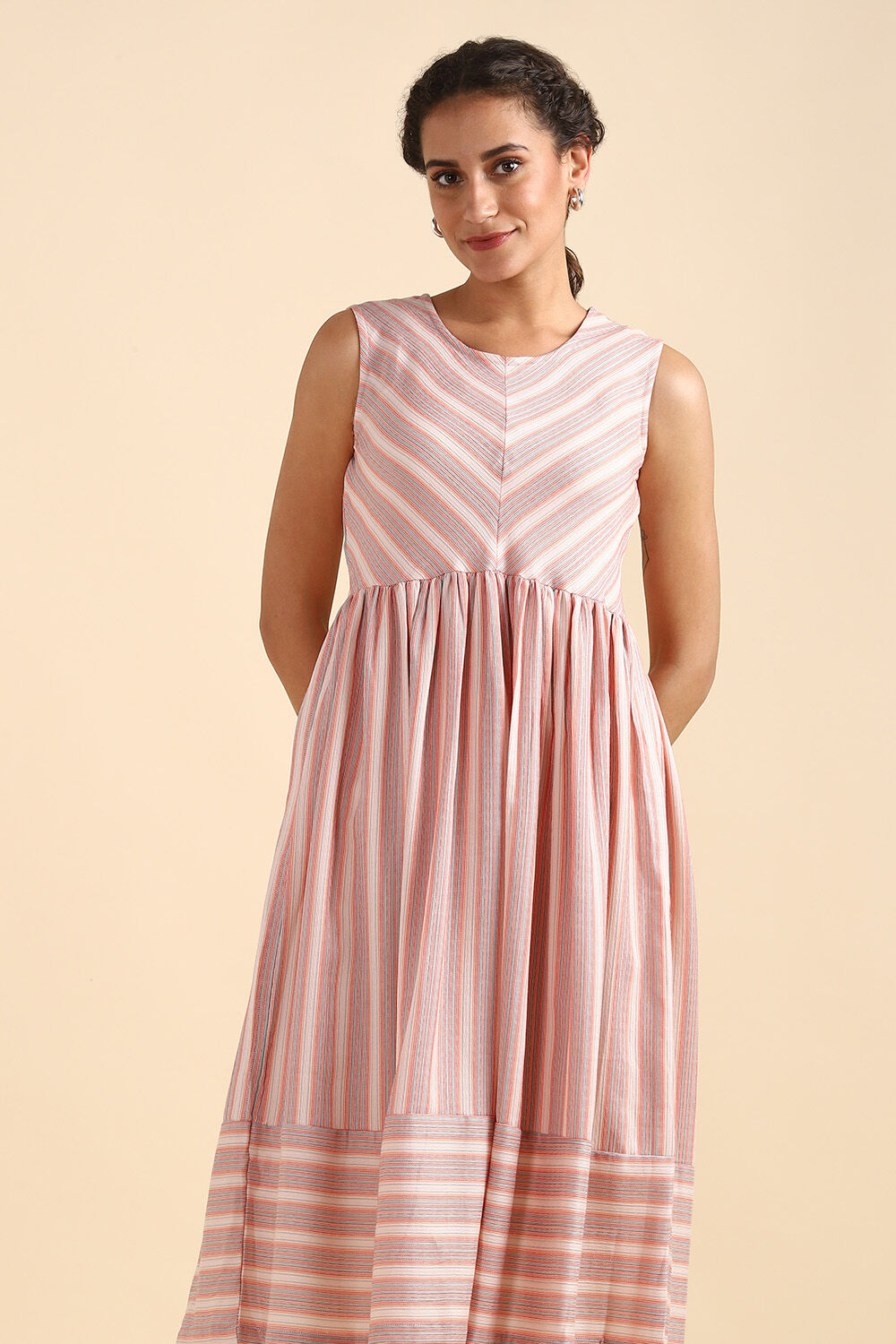 Beige Sleeveless Cotton Jamdani Kurta image number null