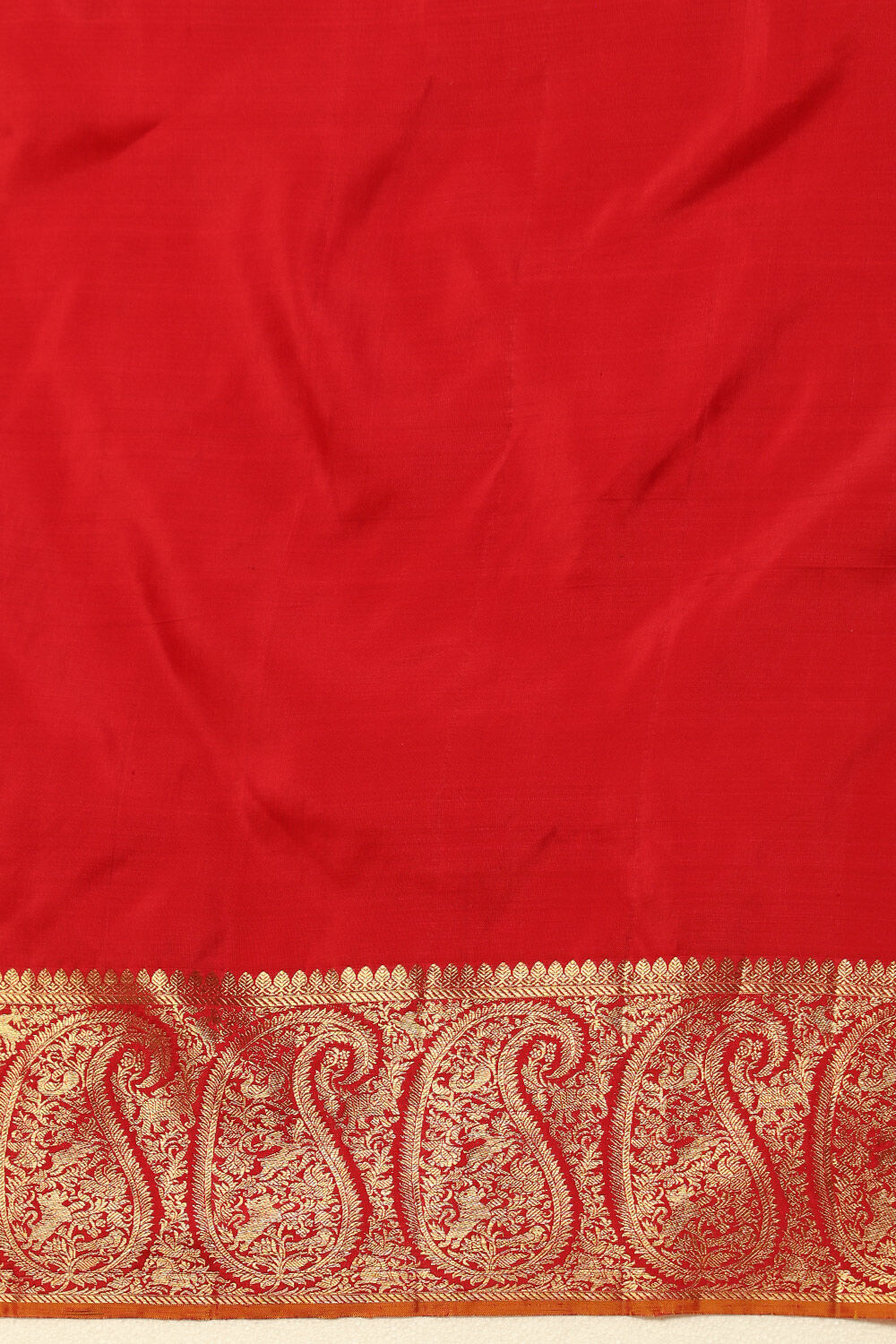 Red Woven Pure Silk Kanjivaram Saree image number null