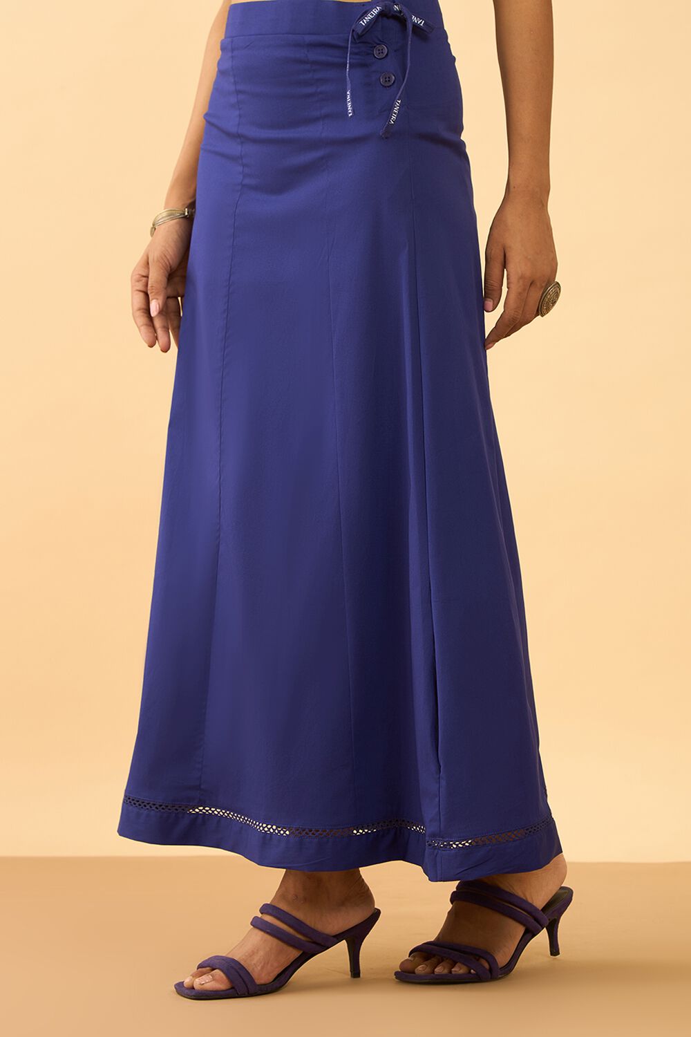 Blue Woven Cotton Lycra Inskirt image number null