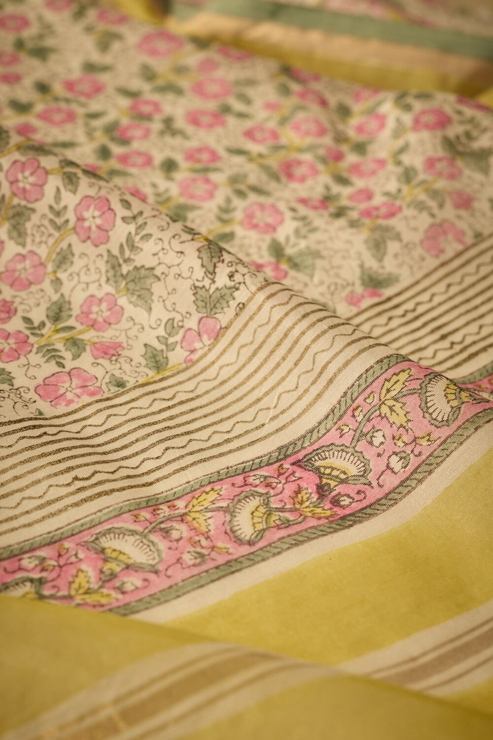 Pink Rajasthan Pure Silk Cotton Printed Sanganeri Saree image number null