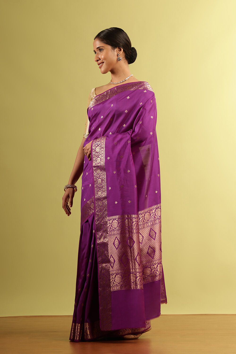 Dark Violet Silk Viscose Woven Saree image number null