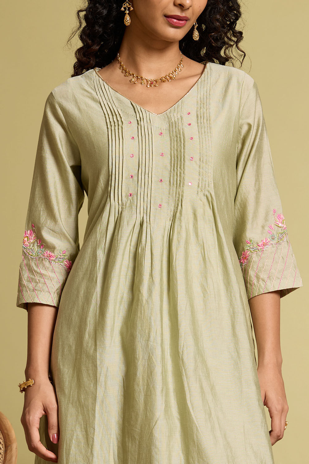 Light Green Pure Silk Cotton Embroidered Kurta Set image number null