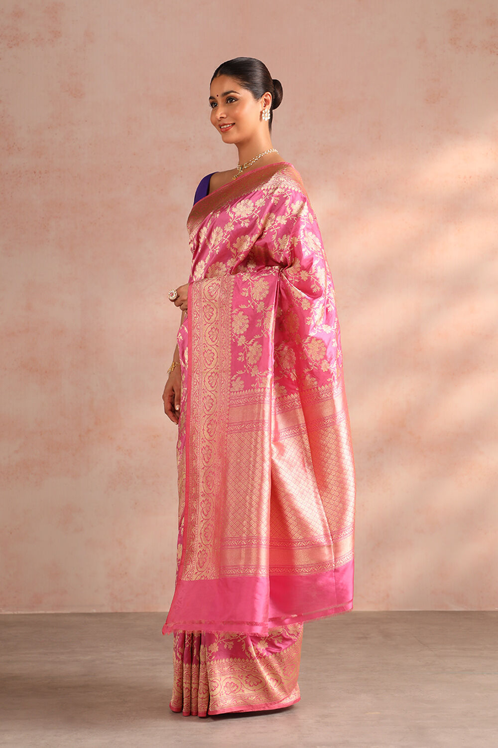 Pink Pure Silk Kadwa Banarasi Saree image number null