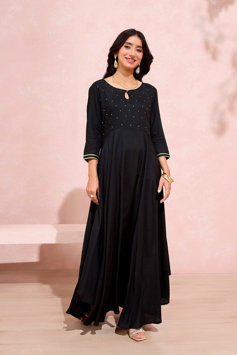 Black Viscose Embroidered Kurta image number null
