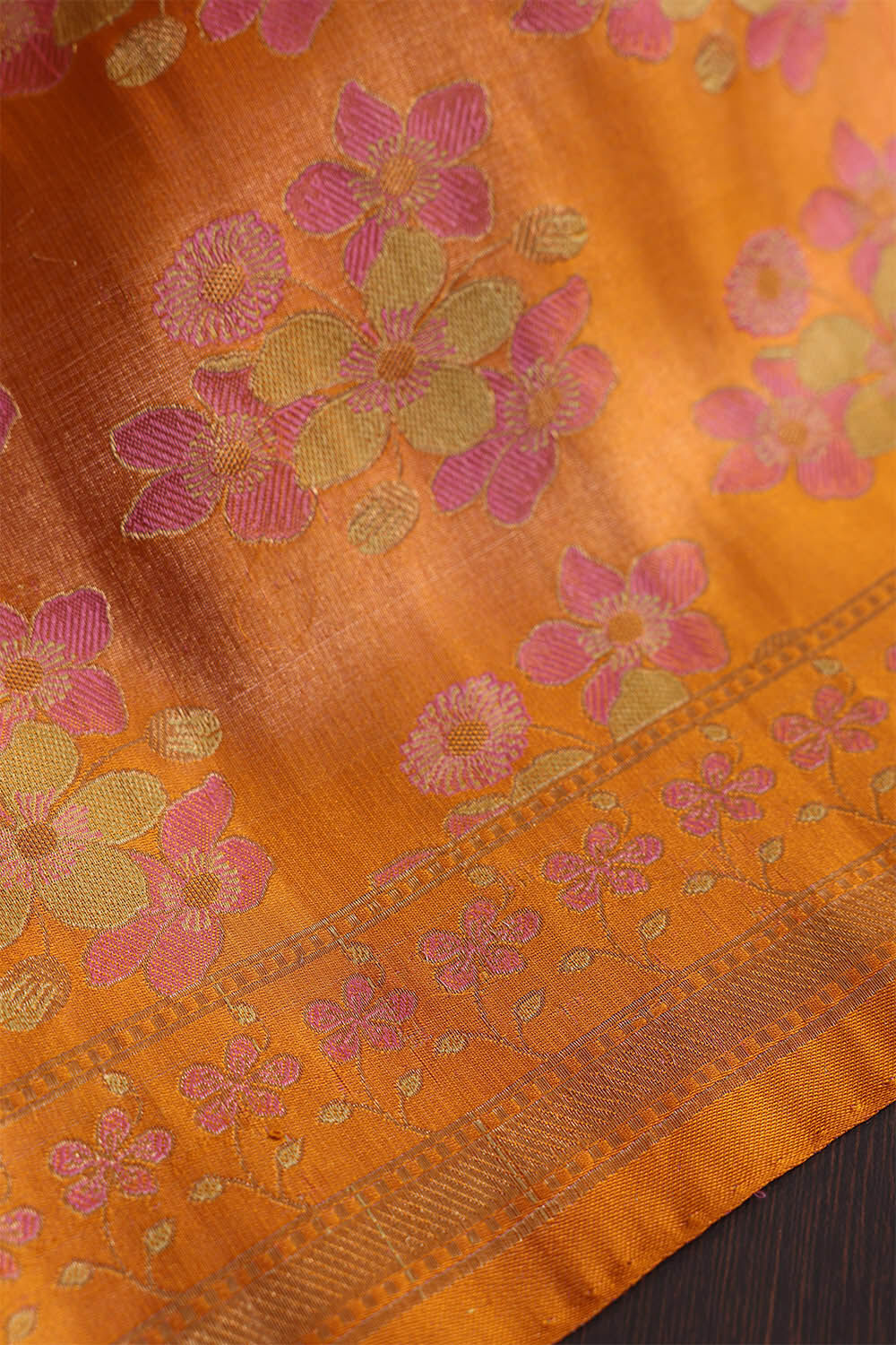 Brown Kanjivaram Tissue Silk Saree image number null