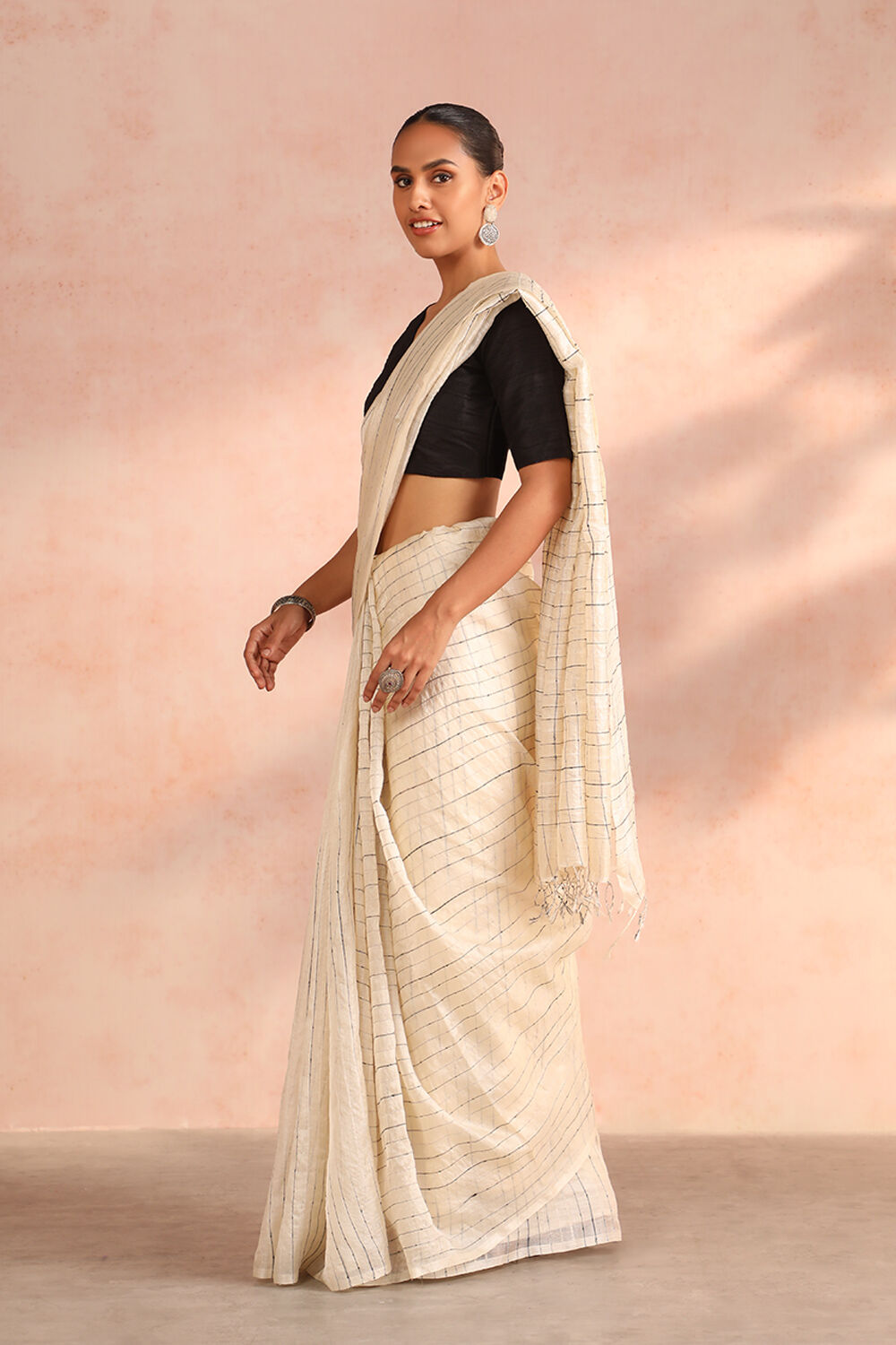 Off White Chattisgarh Woven Pure Tussar Silk Saree image number null