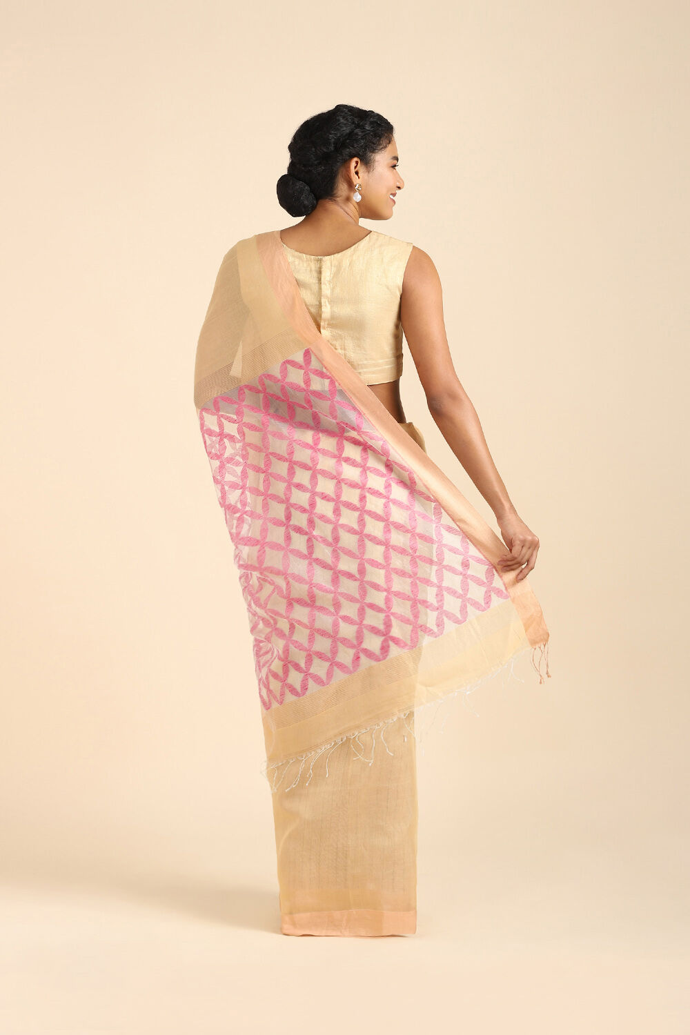 Beige Pure Silk Cotton Bengal Saree image number null