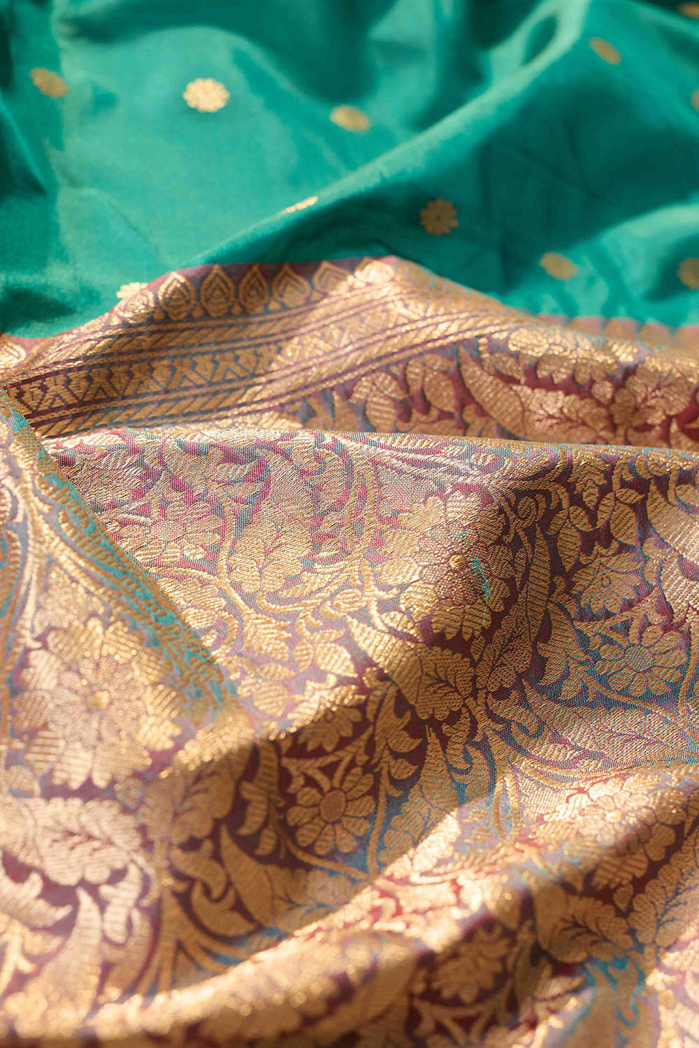 Green Silk Viscose Cutwork Banarasi Inspired Design Saree image number null