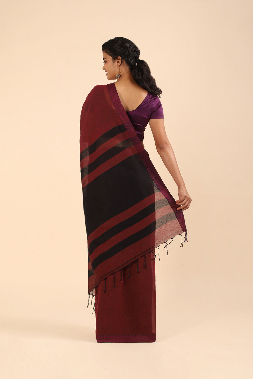 Dark Pure Red Cotton Bengal Saree image number null