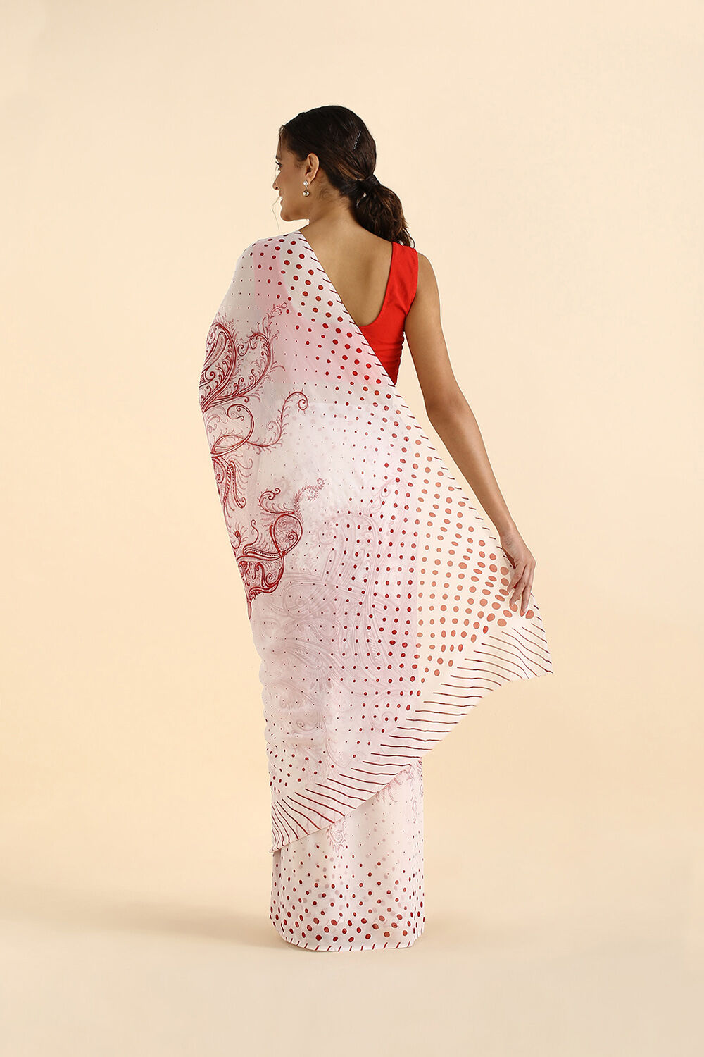 White Viscose Georgette Printed Saree image number null