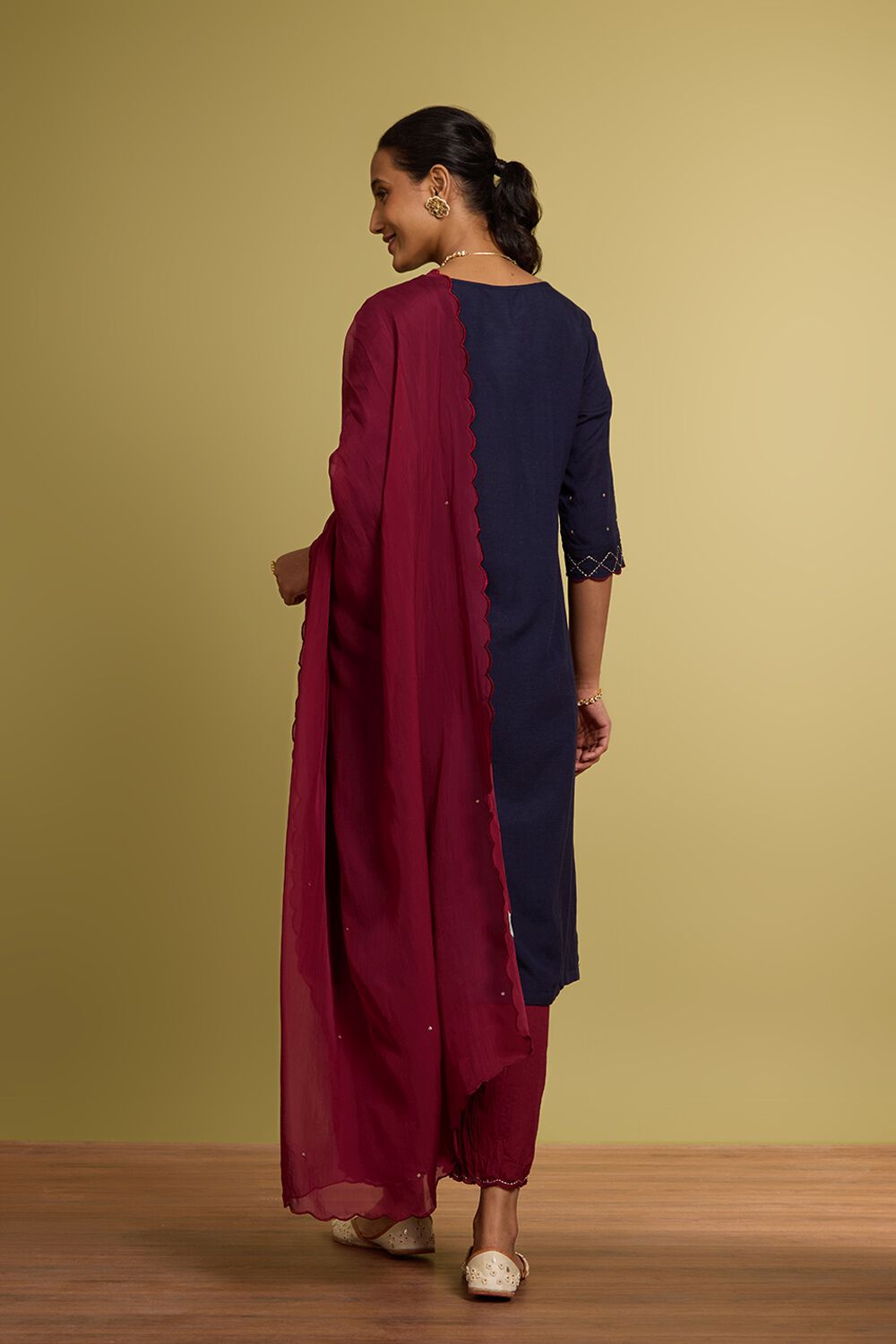 Blue Viscose Cotton Linen Embroidered Kurta Set image number null