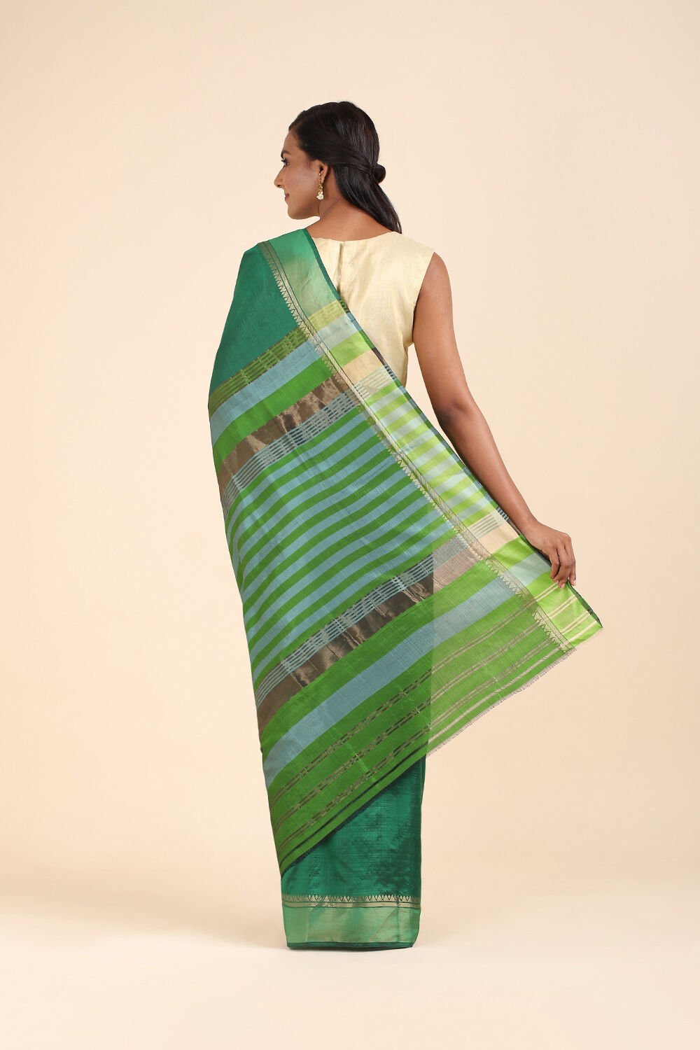 Green Pure Silk Woven Saree image number null