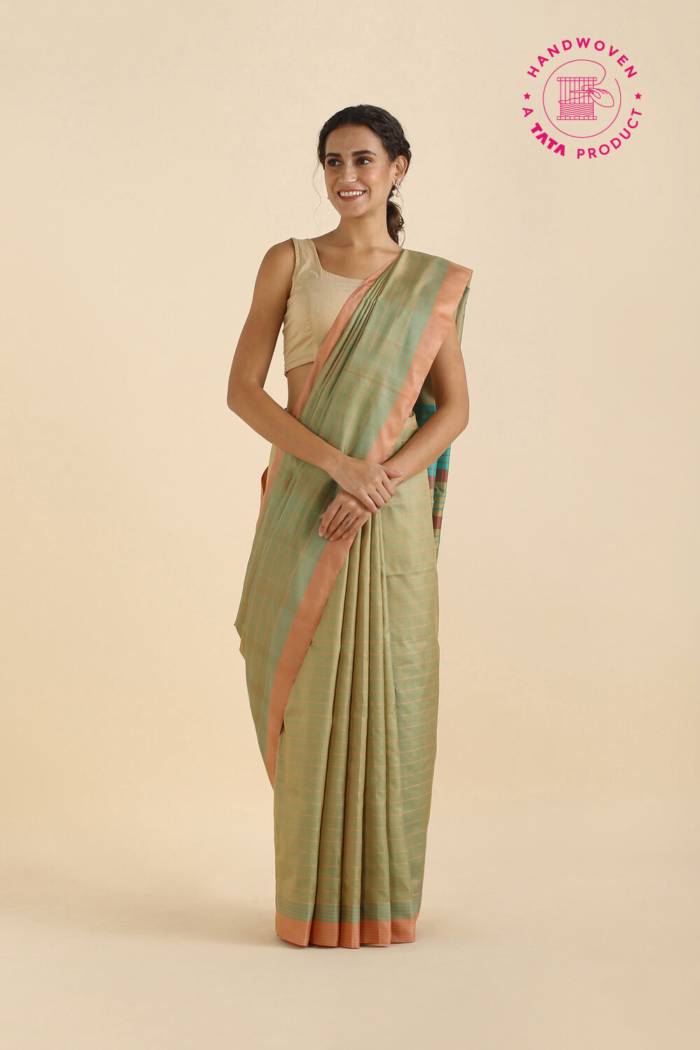 Green Pure Silk Woven Saree image number null
