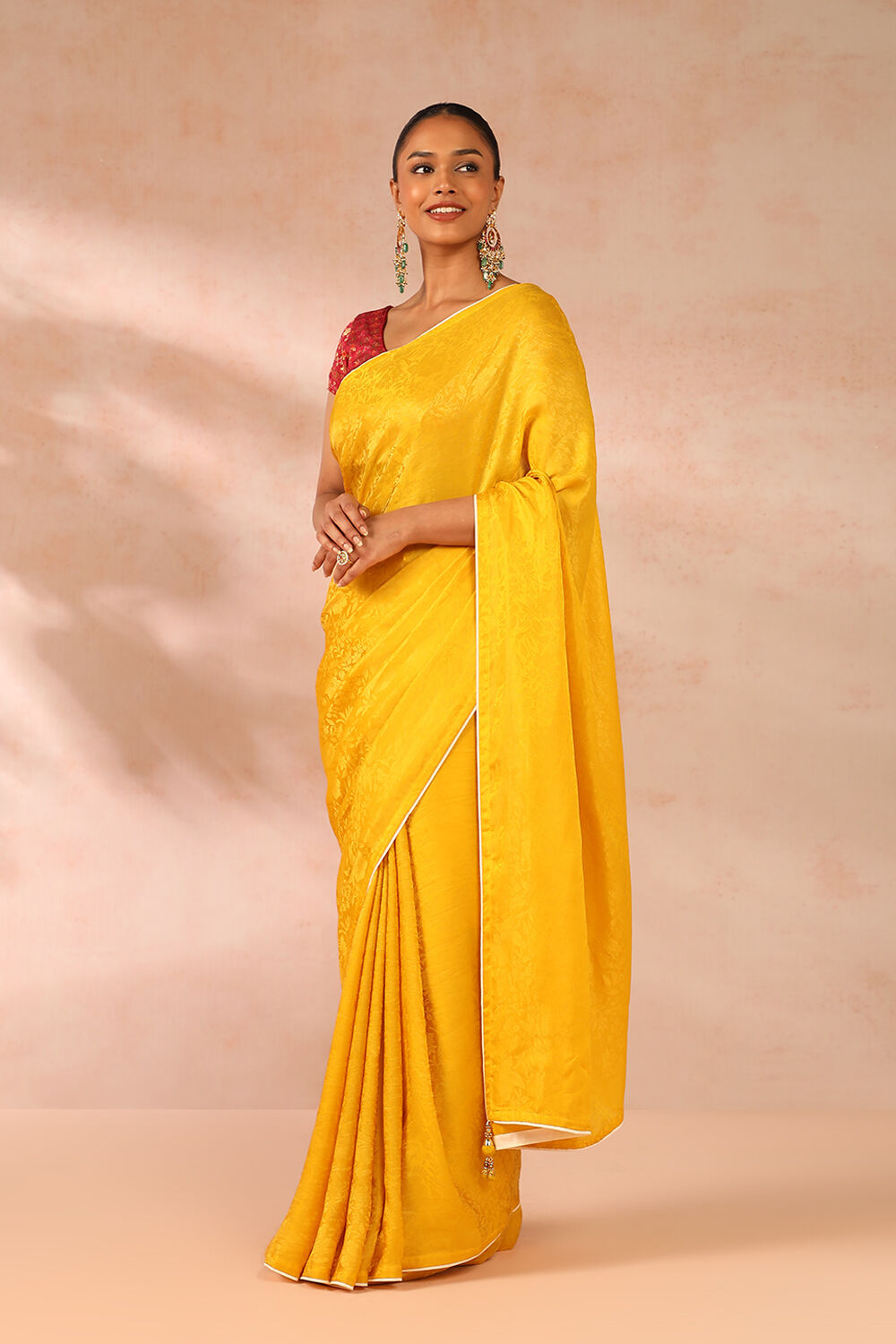 Yellow Woven Viscose Luxe Saree image number null