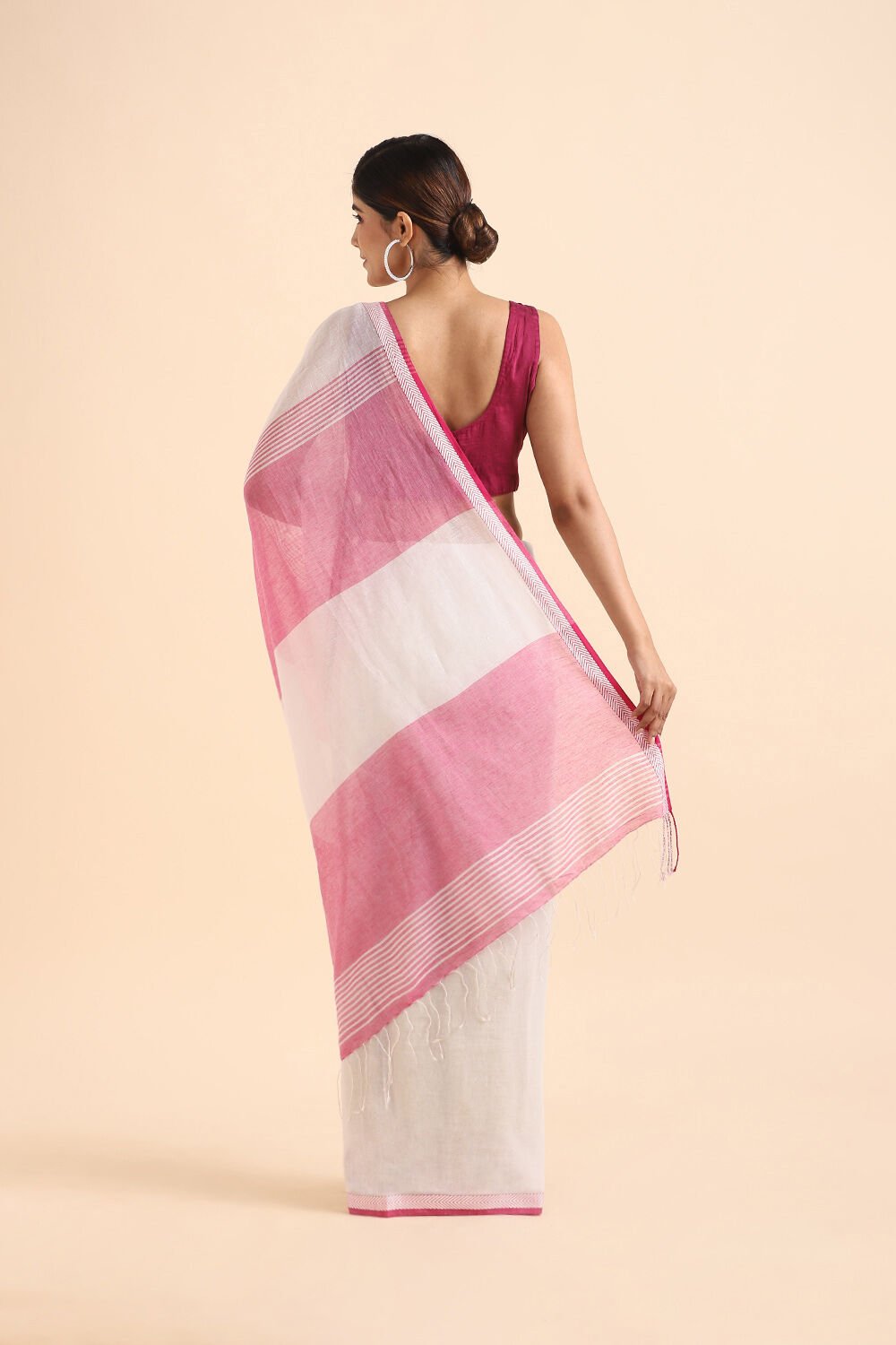 Off Pure White Cotton Bengal Saree image number null