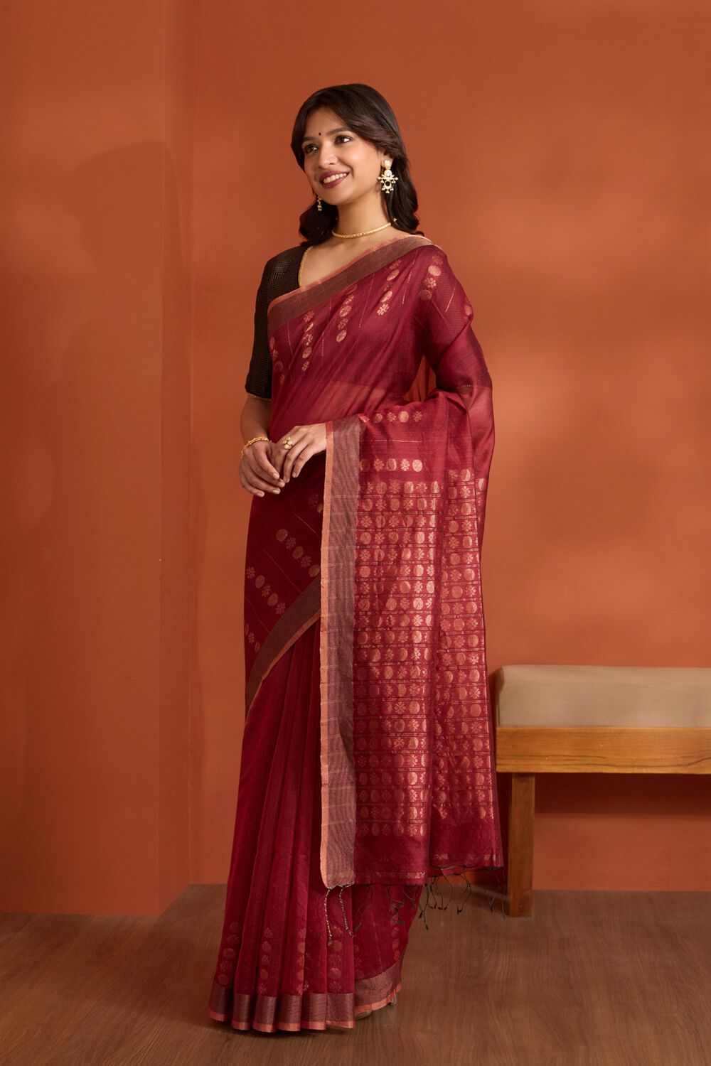 Red Pure Silk Cotton Bengal Woven Saree image number null