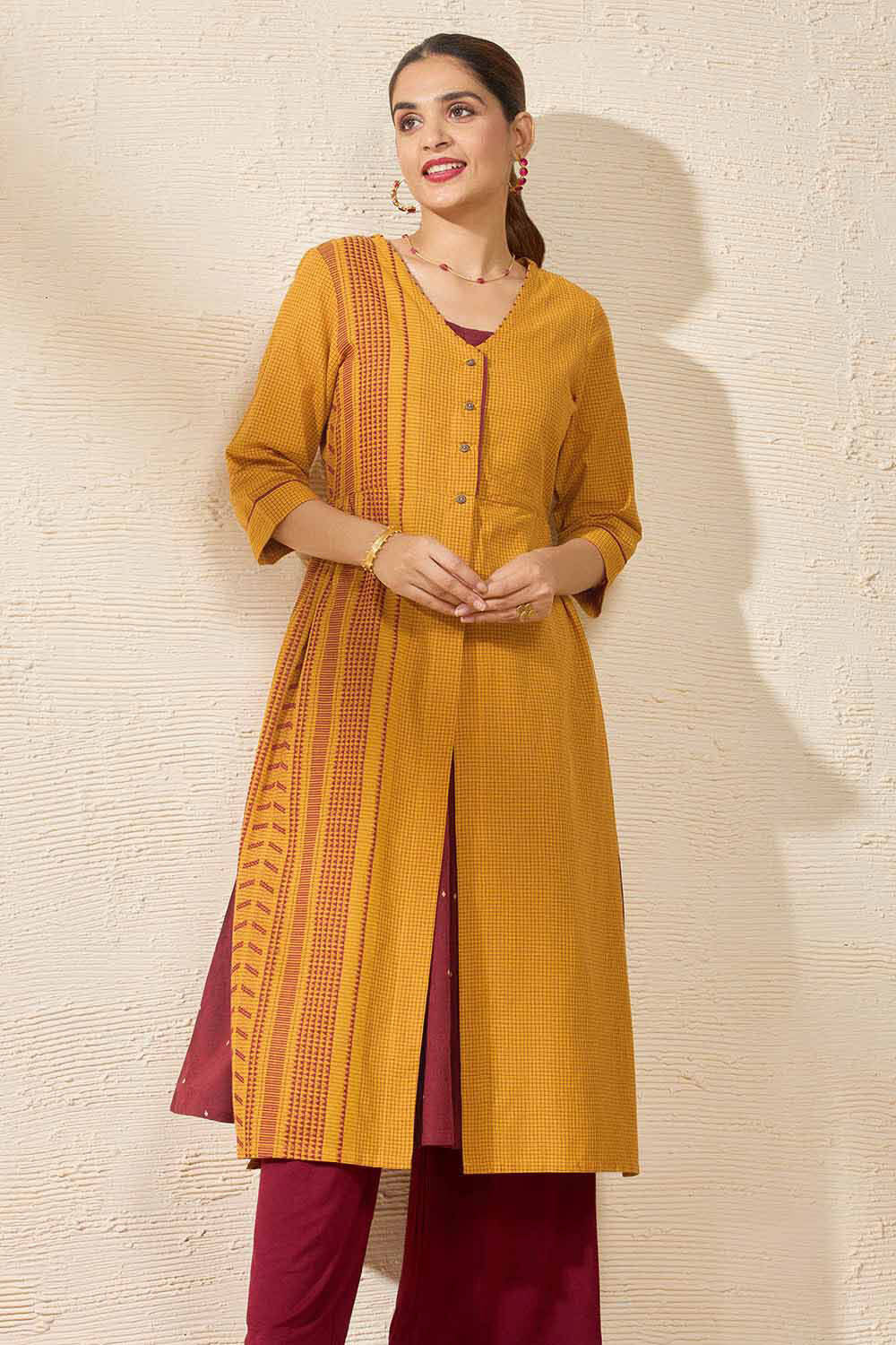 Yellow Pure Cotton Woven Kurta Set image number null