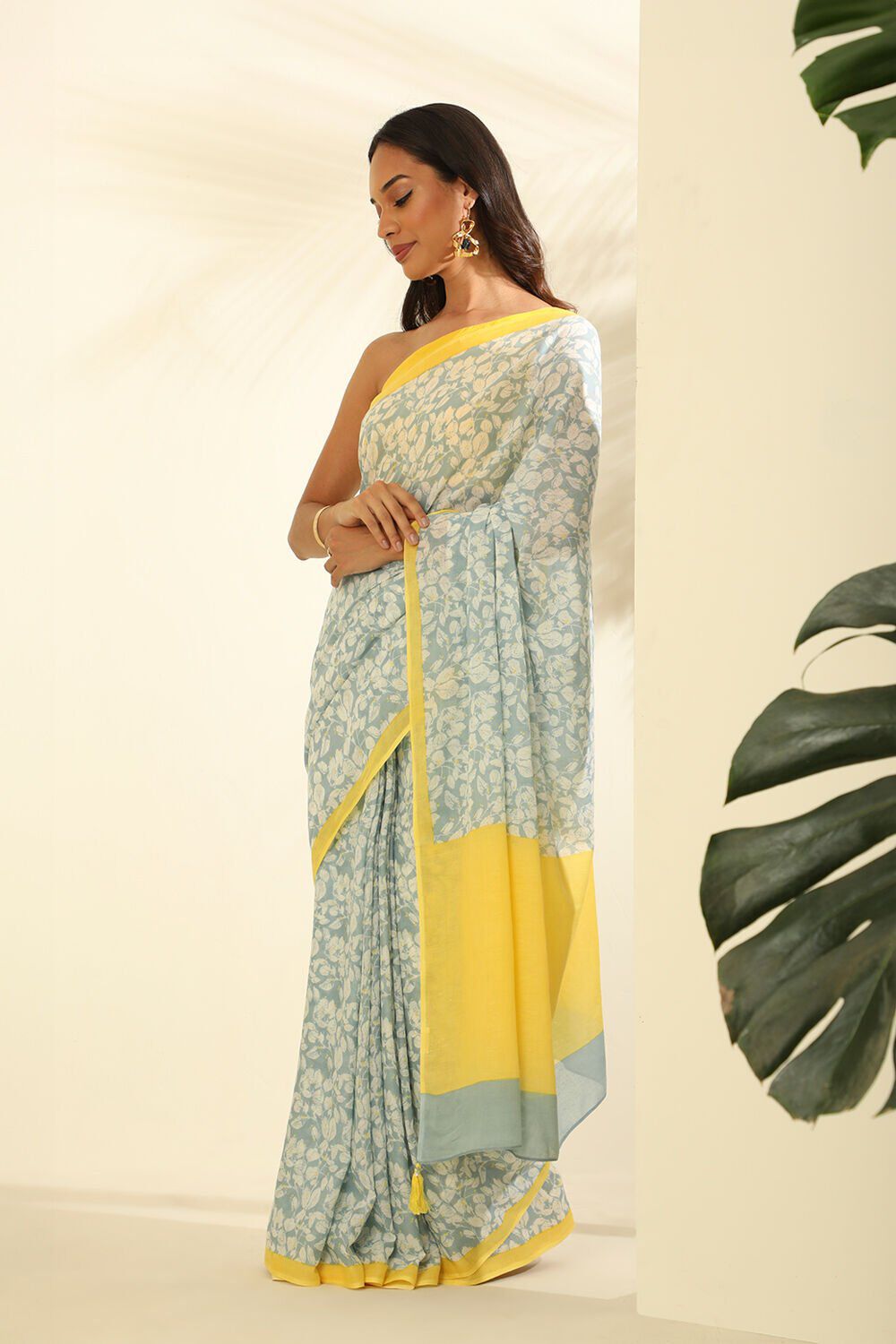 Grey Pure Cotton Mulmul Printed Bengali Saree image number null