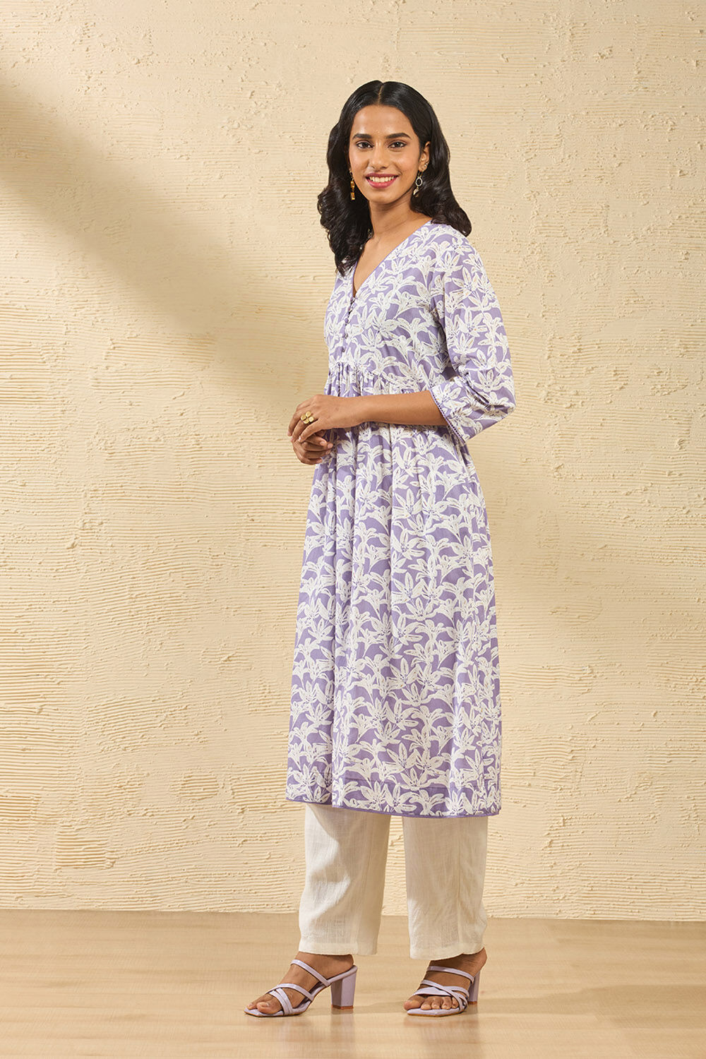 Violet Screen Printed Pure Cotton Kurta image number null