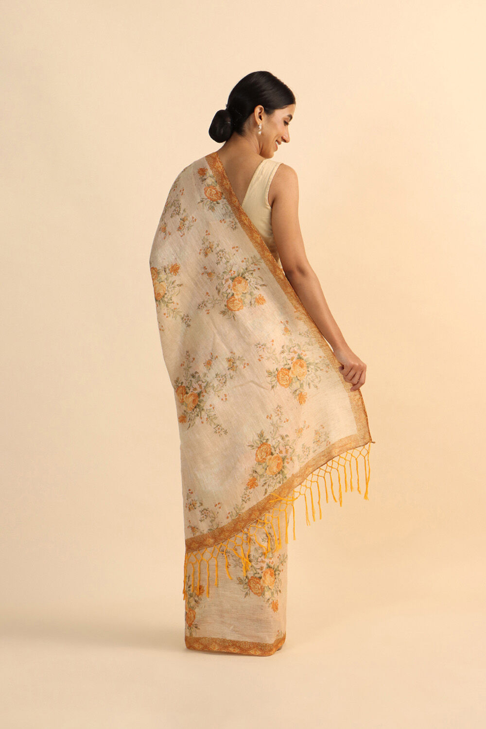 Beige Pure Linen Digital Printed Saree image number null