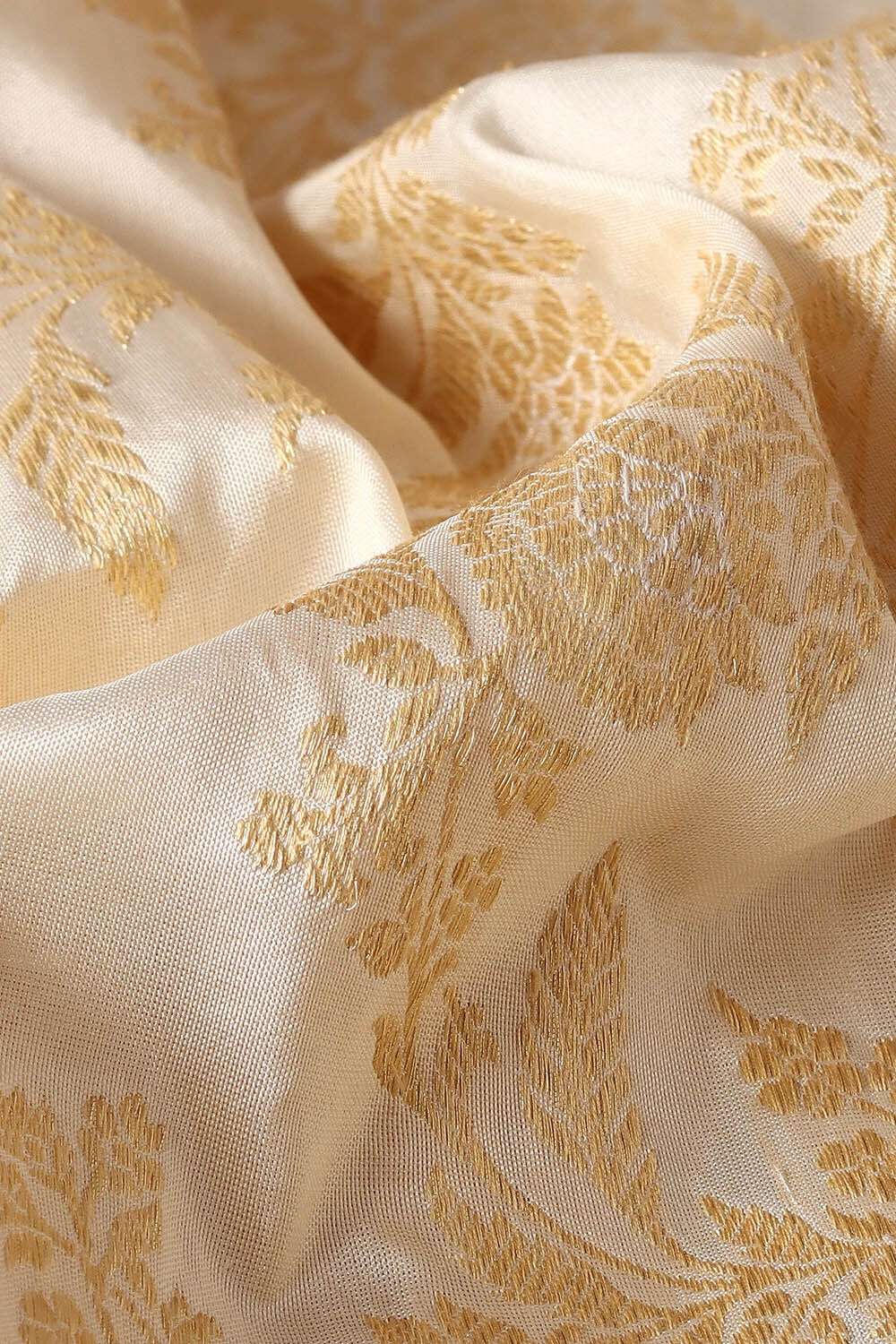 Off White Pure Silk Banarasi Saree image number null