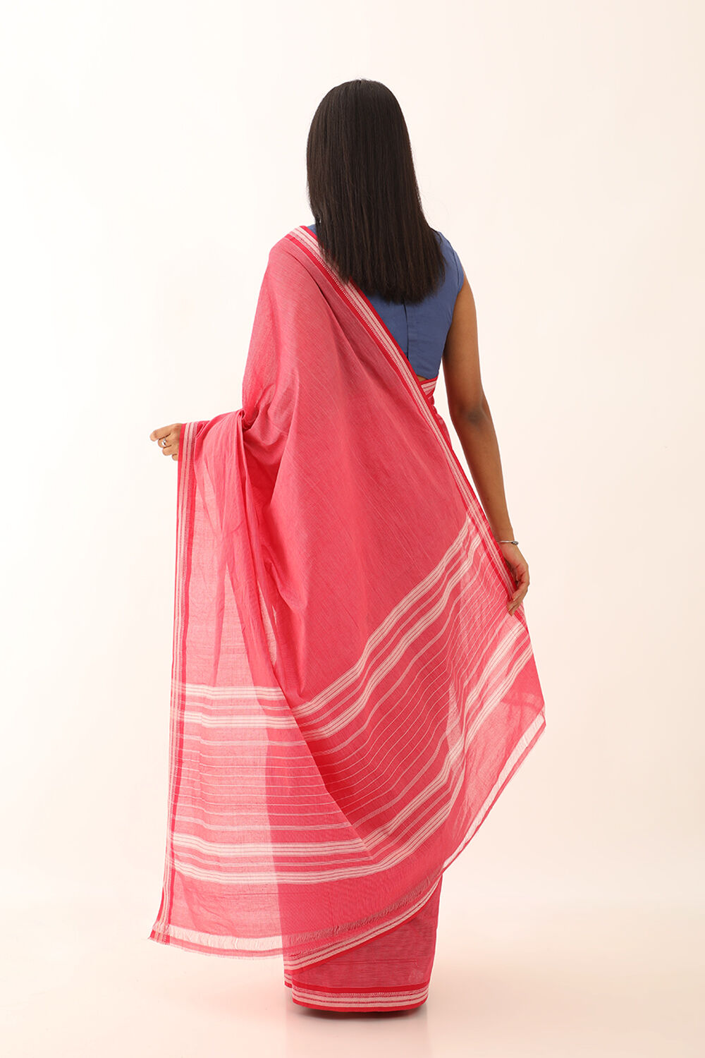 Dark Red Pure Cotton Woven Mangalgiri Saree image number null