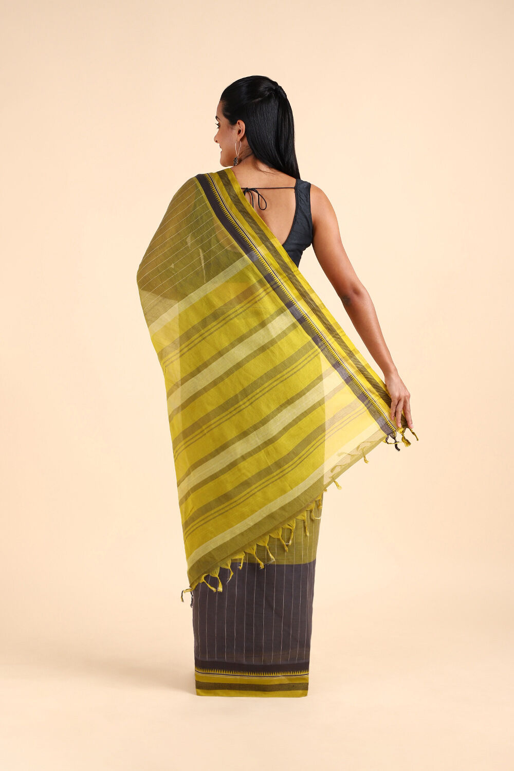 Green Pure Cotton Naranyanpet Saree image number null