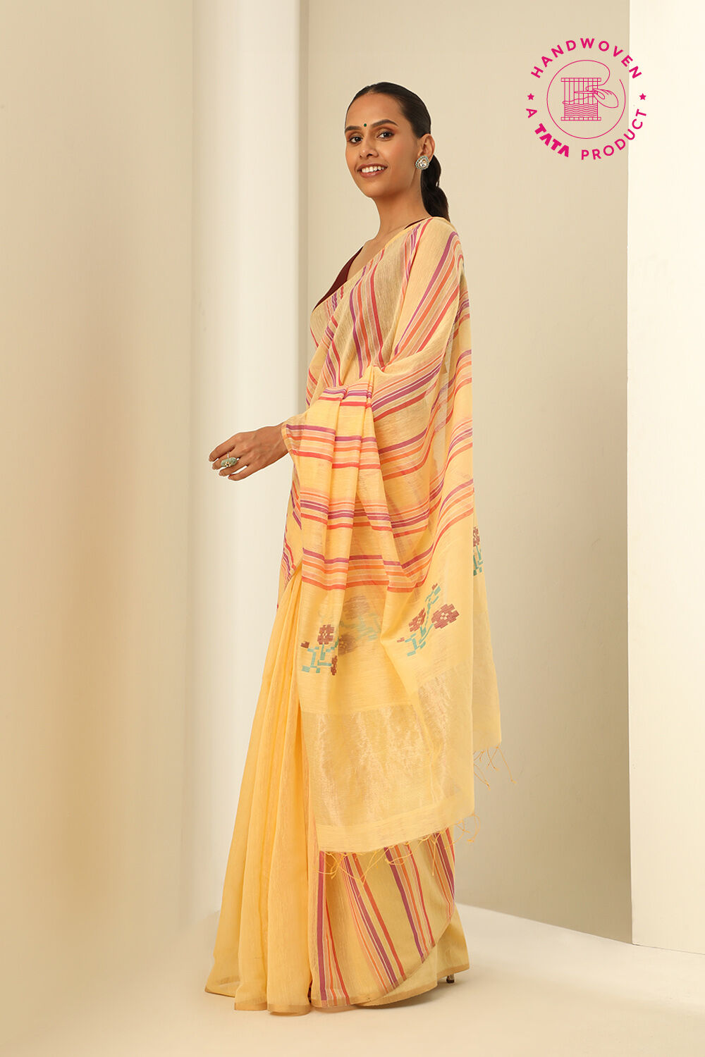Light Yellow Pure Silk Cotton Bengal Jamdani Saree image number null