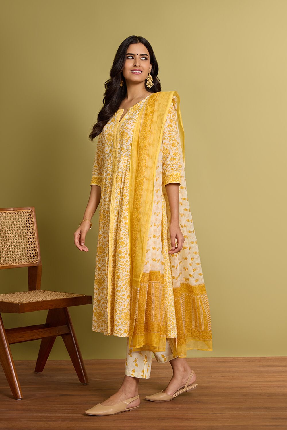 Yellow Screen Printed Pure Cotton Kurta Set image number null