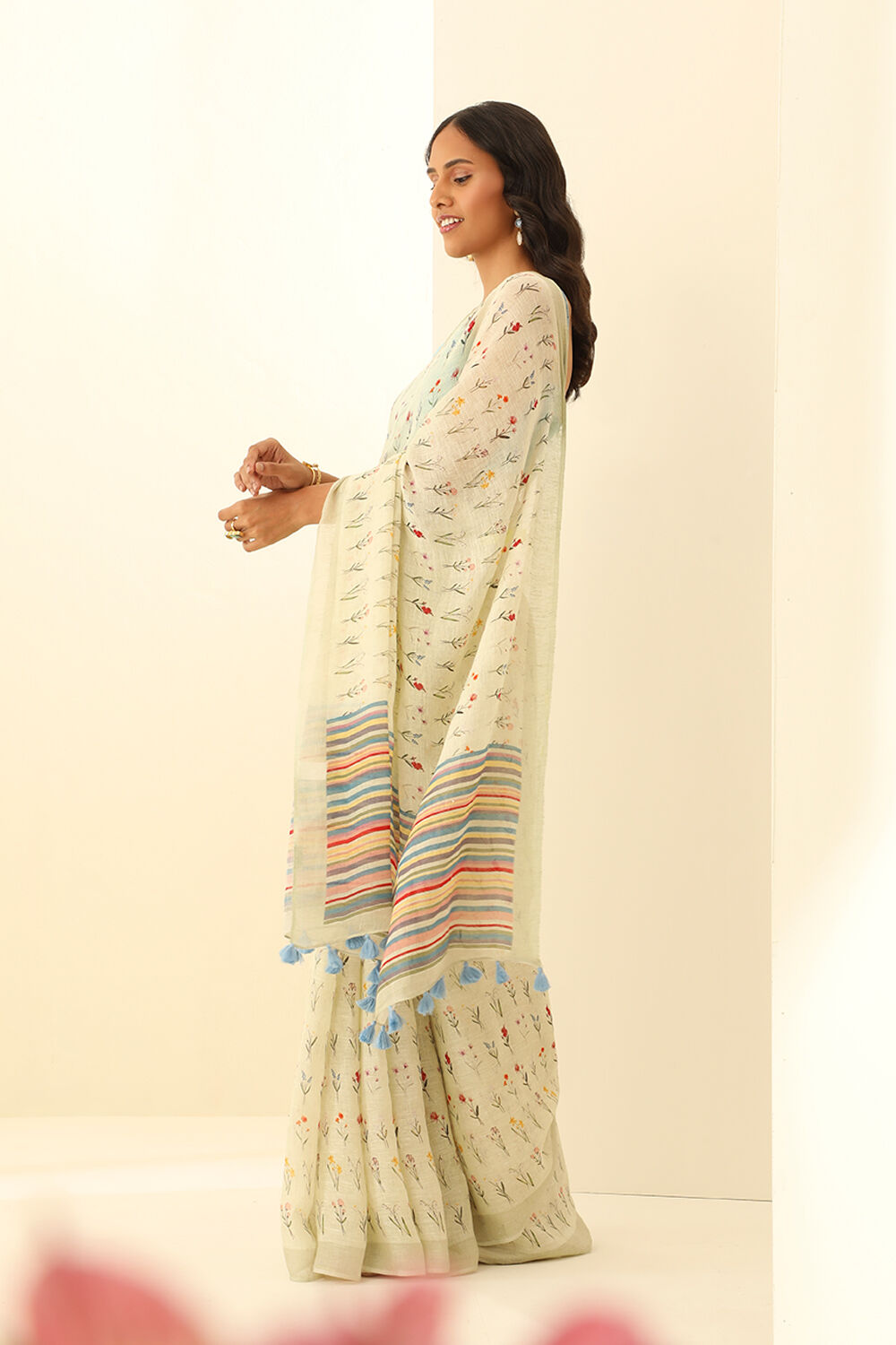 Light Green Pure Linen Digital Print Saree image number null