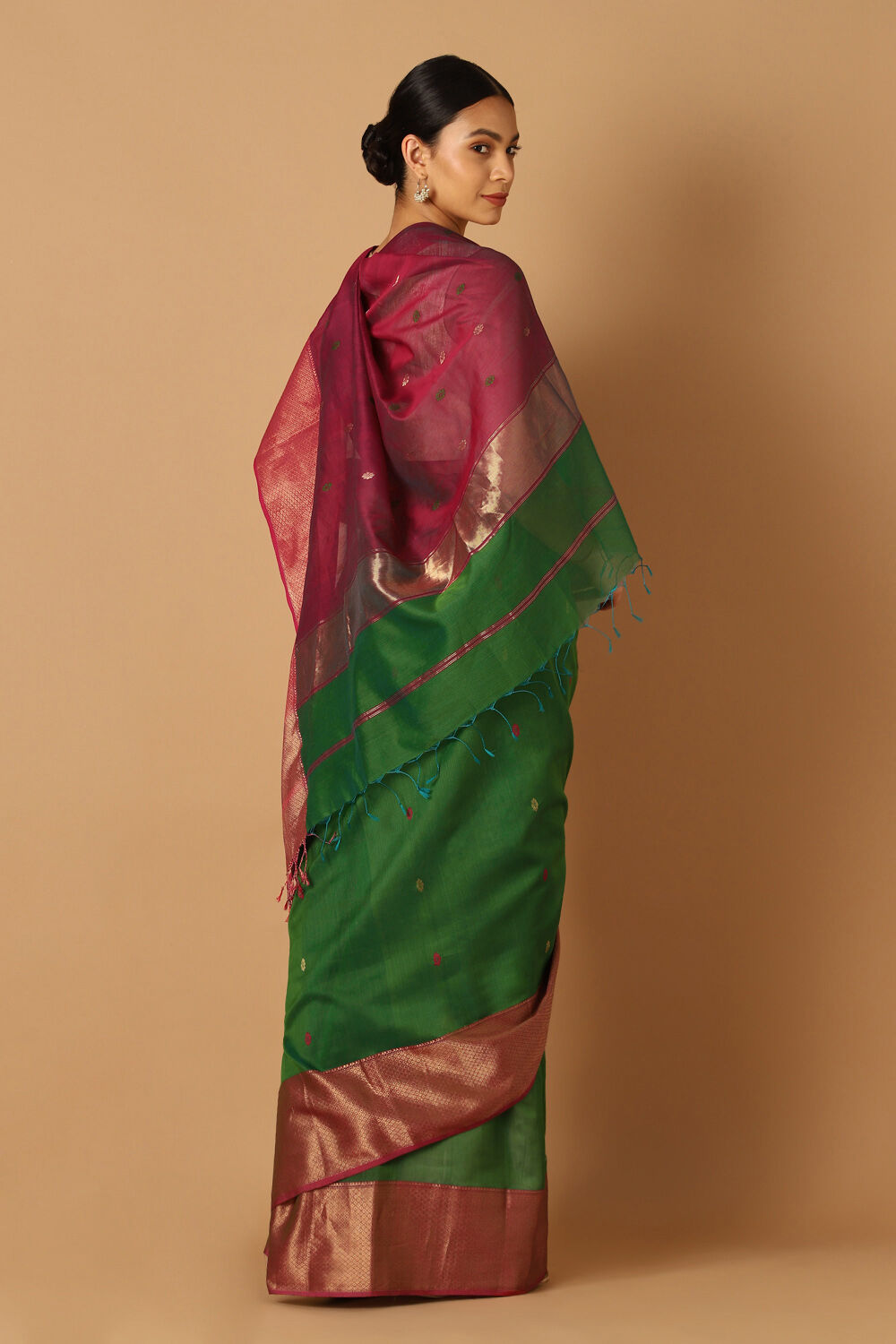 Dark Green Pure Silk Cotton Maheswari Saree image number null
