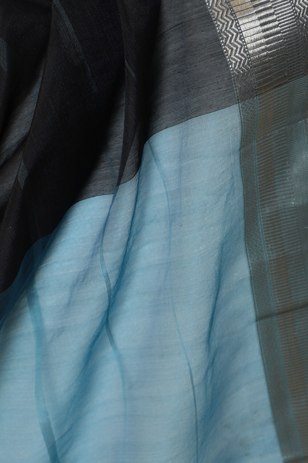 Navy Woven Pure Silk Cotton Maheshwari Saree image number null
