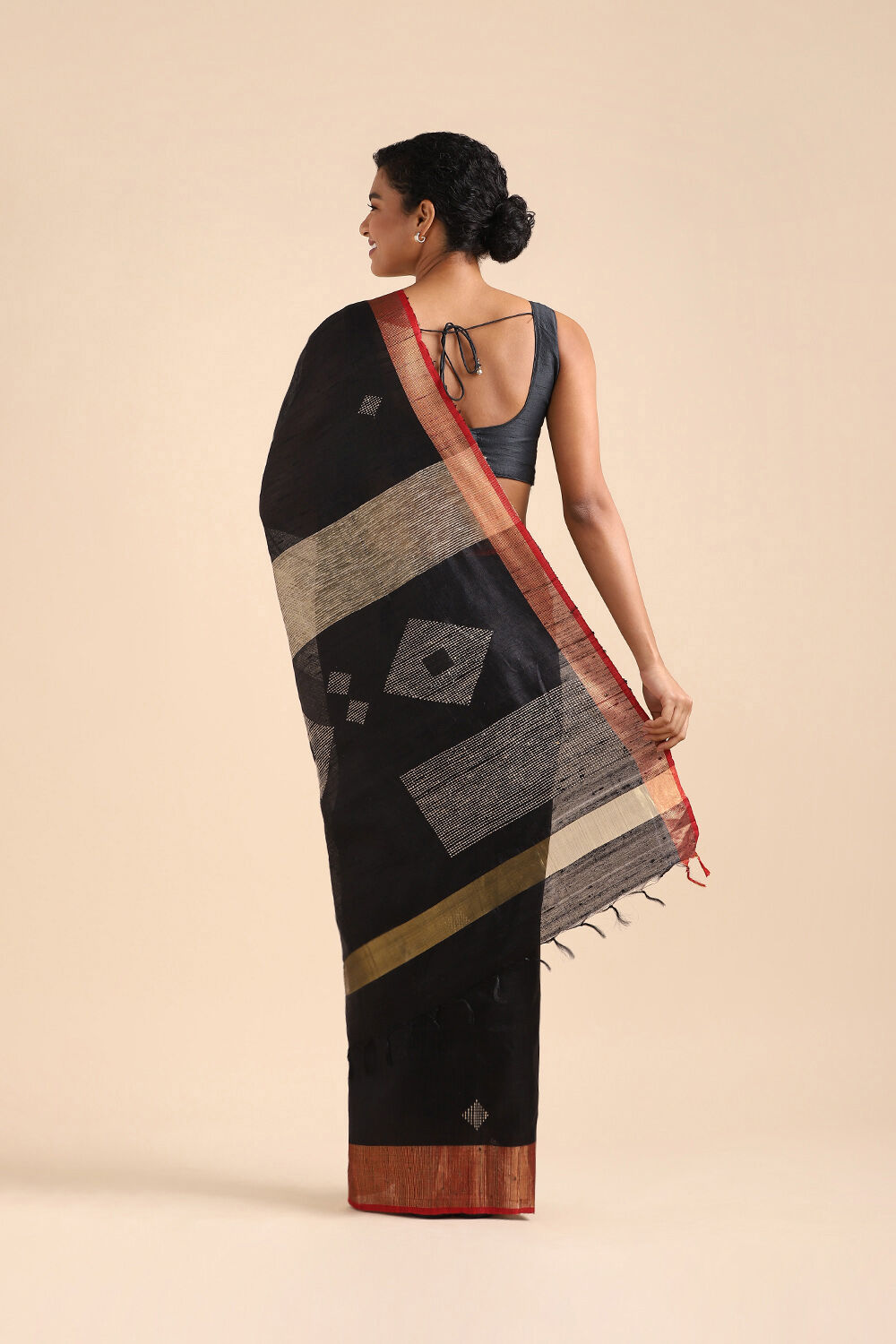 Black Pure Tussar Silk Bhagalpuri Saree image number null