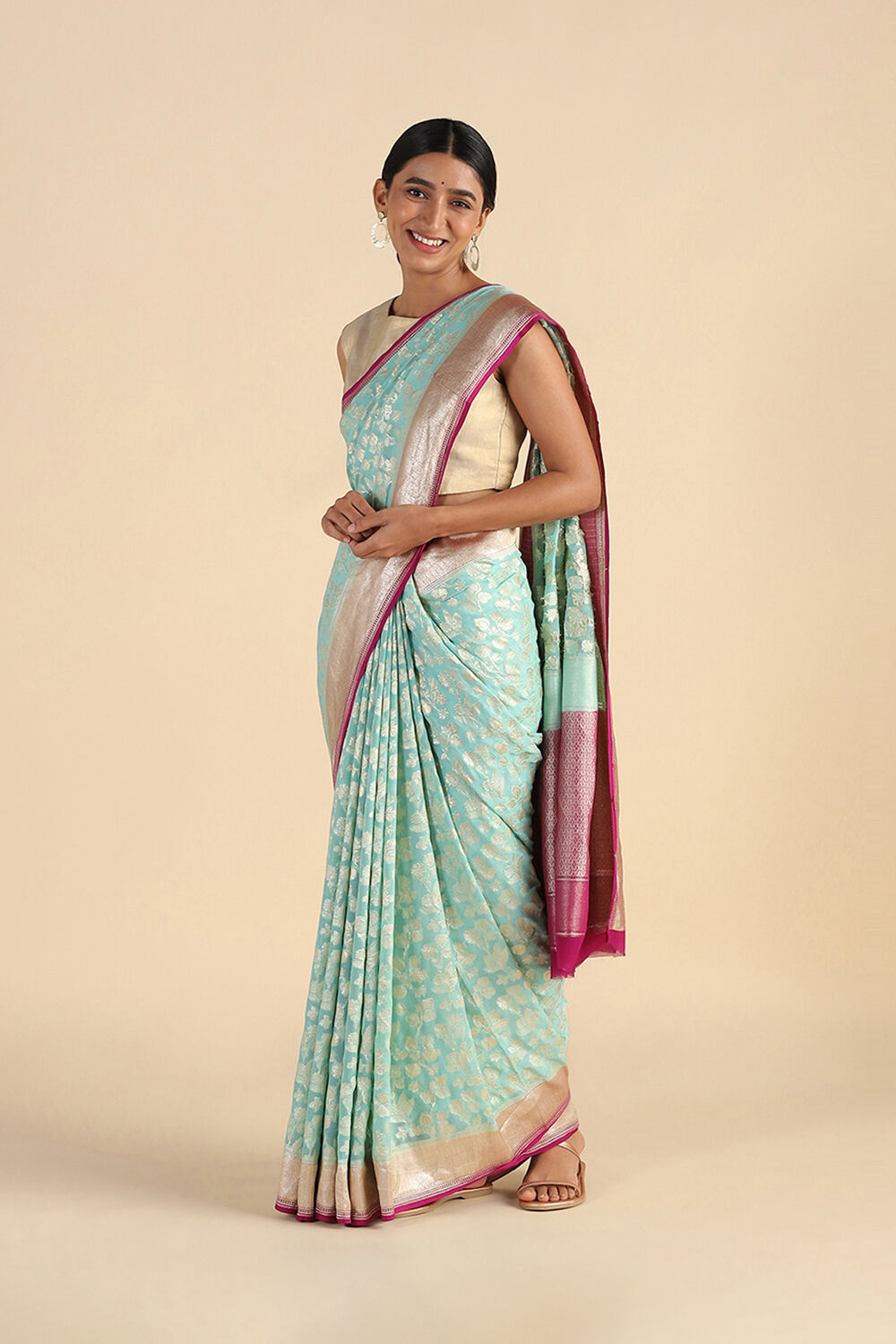 Green Handwoven Banarasi Pure Georgette Saree image number null